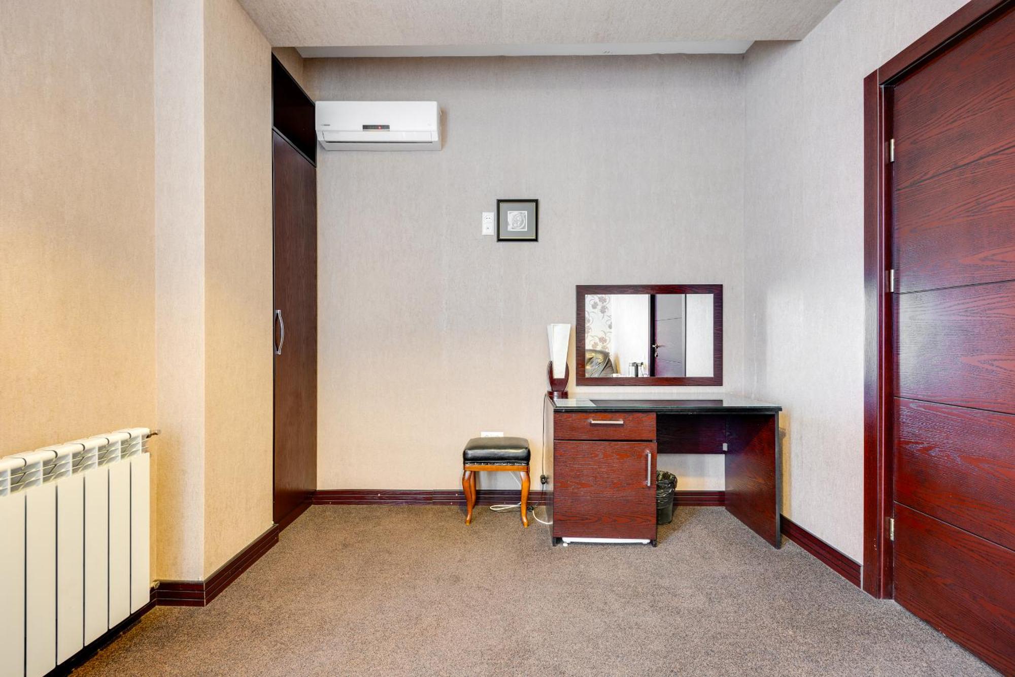 Sololaki Inn Tbilisi Bagian luar foto